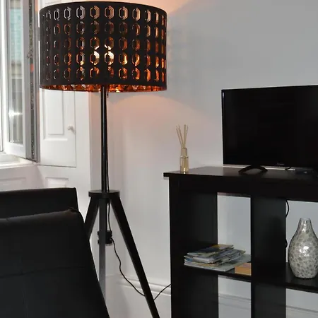 Apartamento Almada Downtown - By Guest *